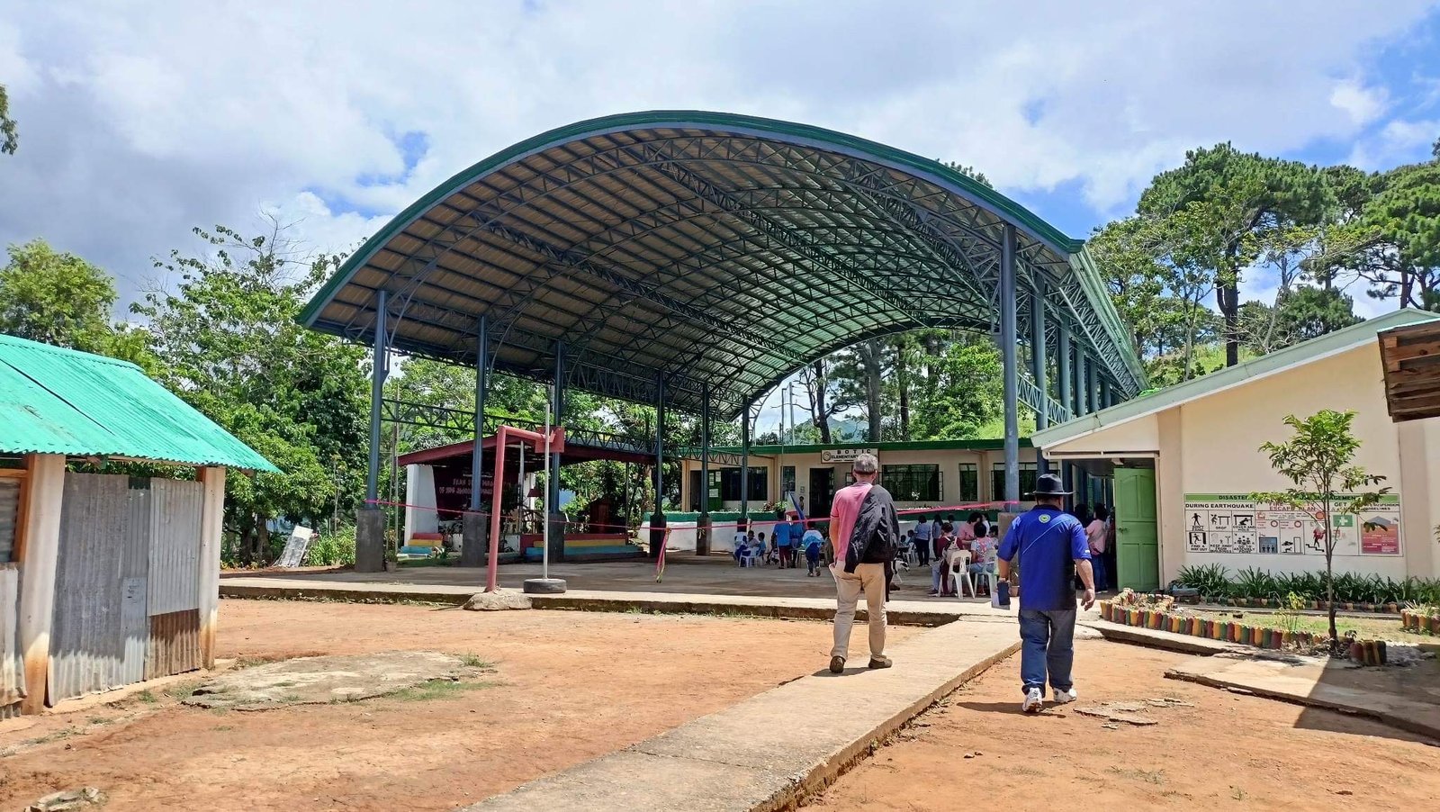 Brand-new Covered Court for Botic Elementary School in Guisset, Tinongdan