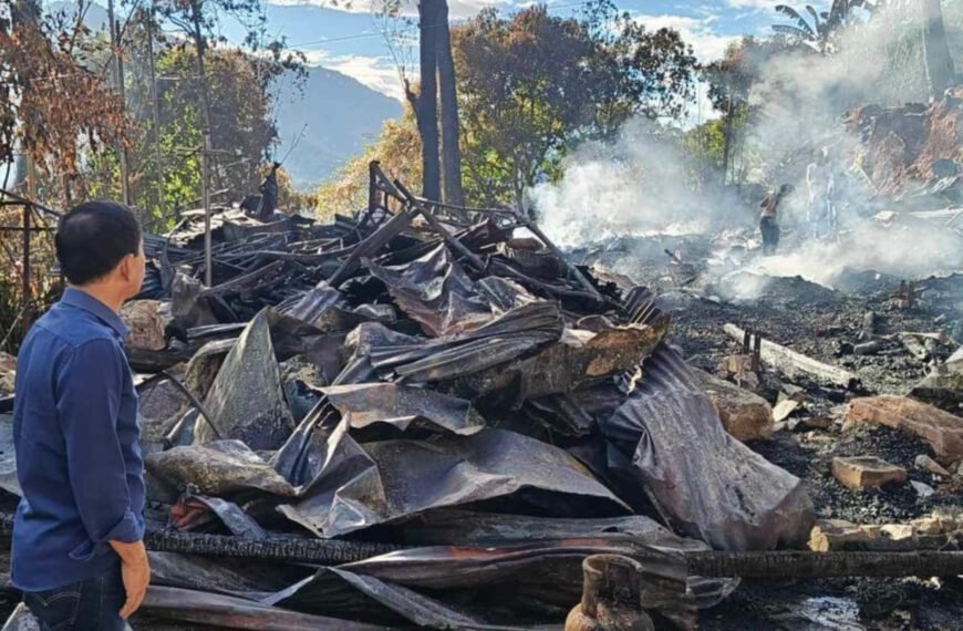 FIRE DESTROYS HOMES, INURES 2 IN TUDING