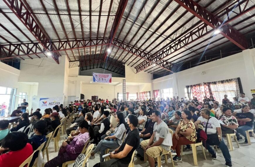 DOLE-CAR CONDUCTS TUPAD PAYOUT TO 1075 BENEFICIARIES IN ITOGON