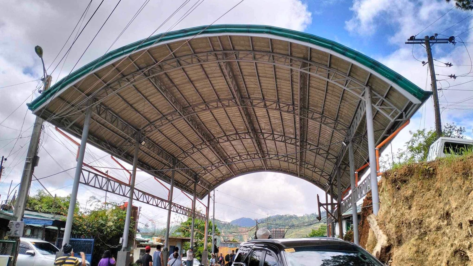 NEW COMMUNITY COVERED GYM IN JUNGLETOWN, VIRAC