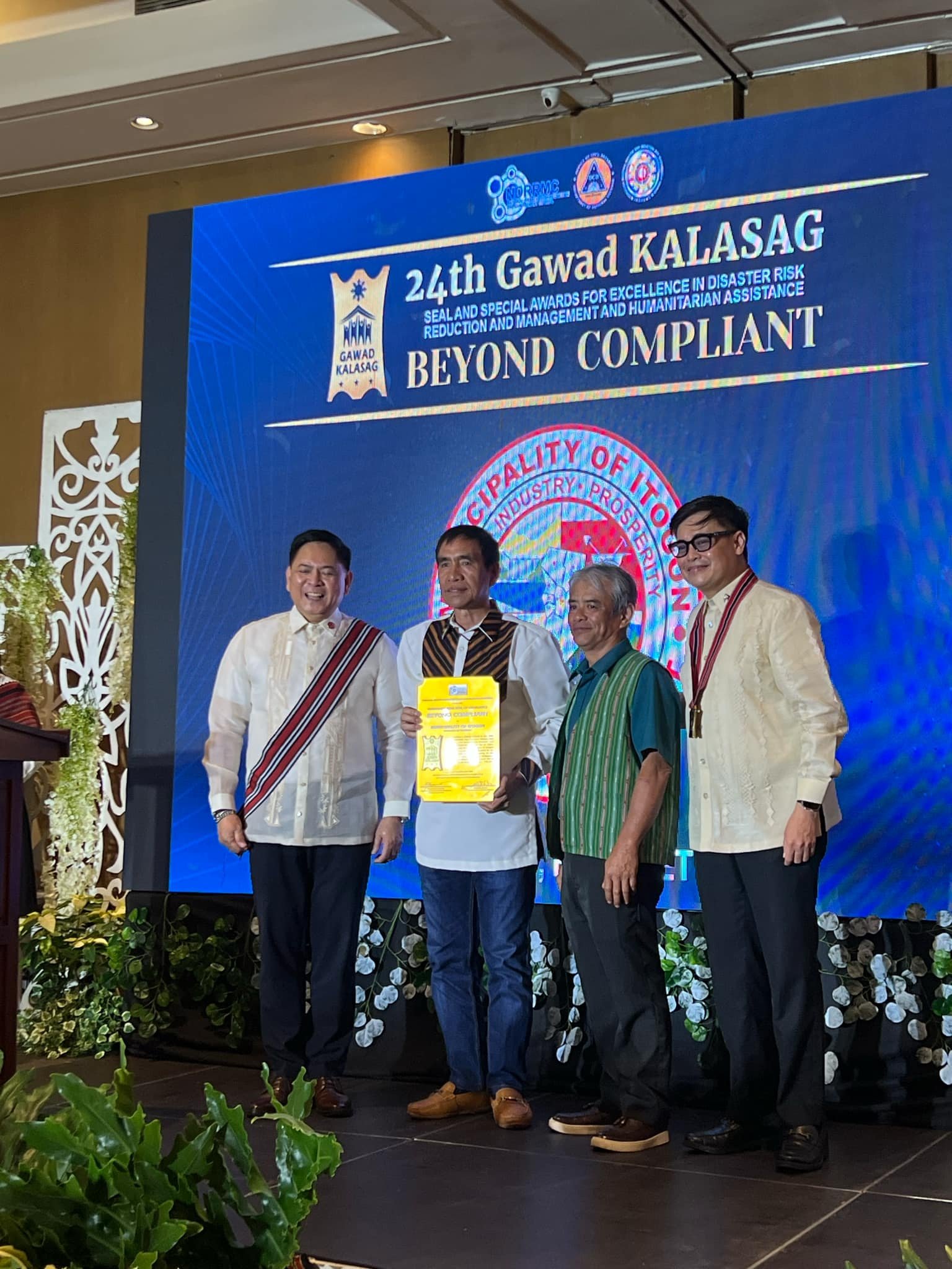 Itogon Receives ‘Beyond Compliant’ Award in Disaster Preparedness